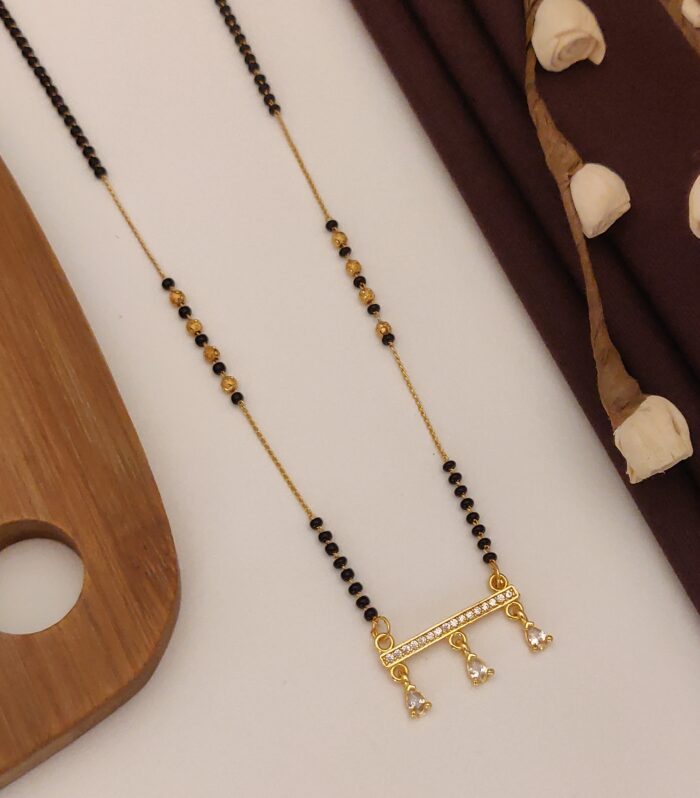 Elina Geometric Bar 3-Drop Dainty Necklace