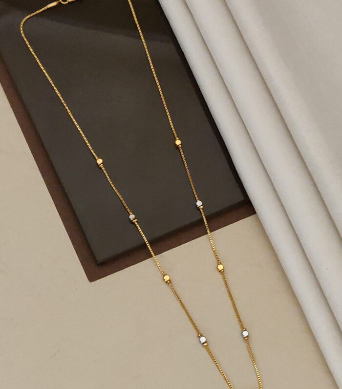 Aura Dual-Tone Geometric Bead Station Chain