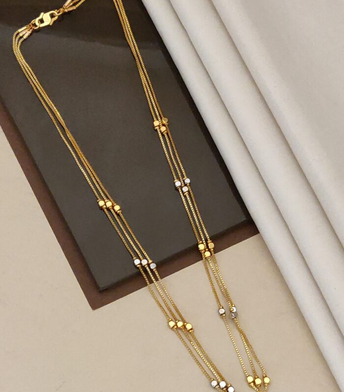 Aura three-tone Geometric bead station Chain
